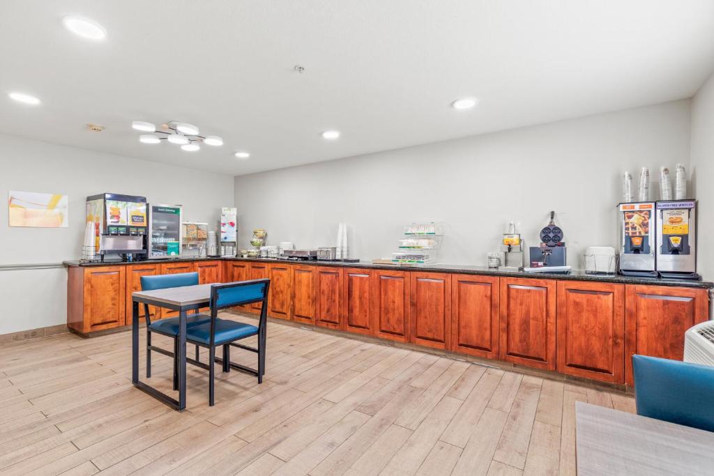 Breakfast serving area