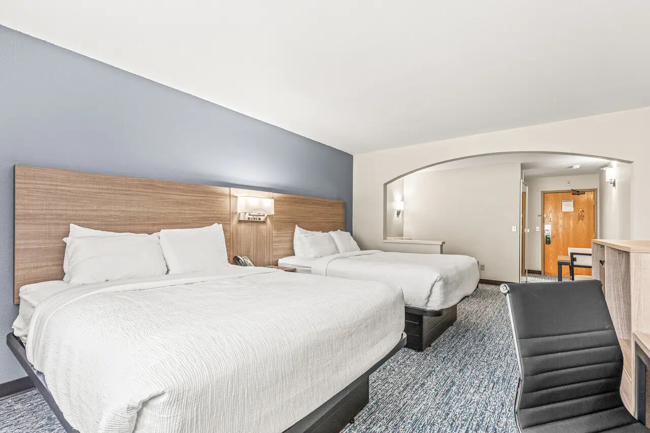 Two bed guest room